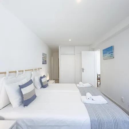 Retreat Steps From The Ocean #1953 아파트 Senhora da Luz