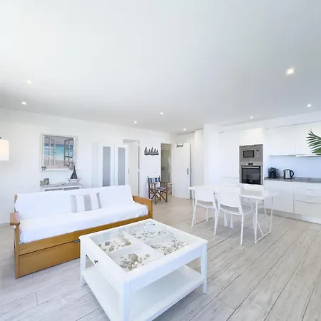 Retreat Steps From The Ocean #1953